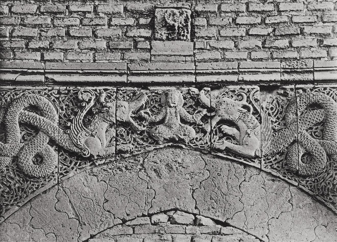 1222Talismanporten-i-Bagdad_-Irak.-POPE.jpg
