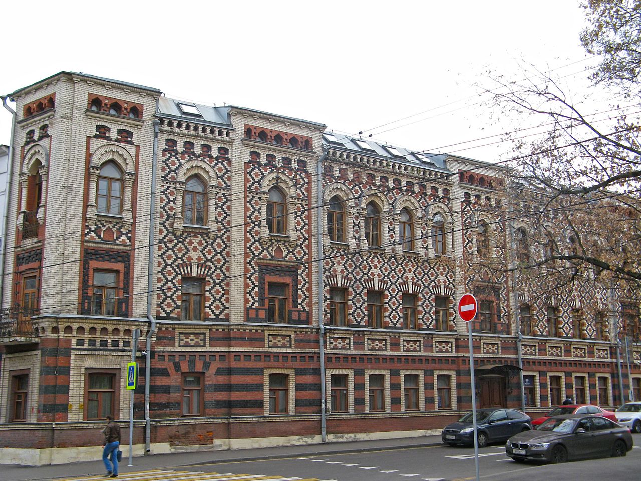 1280px-Крапивенский_пер._4,_Константинопольское_подворье02.jpg