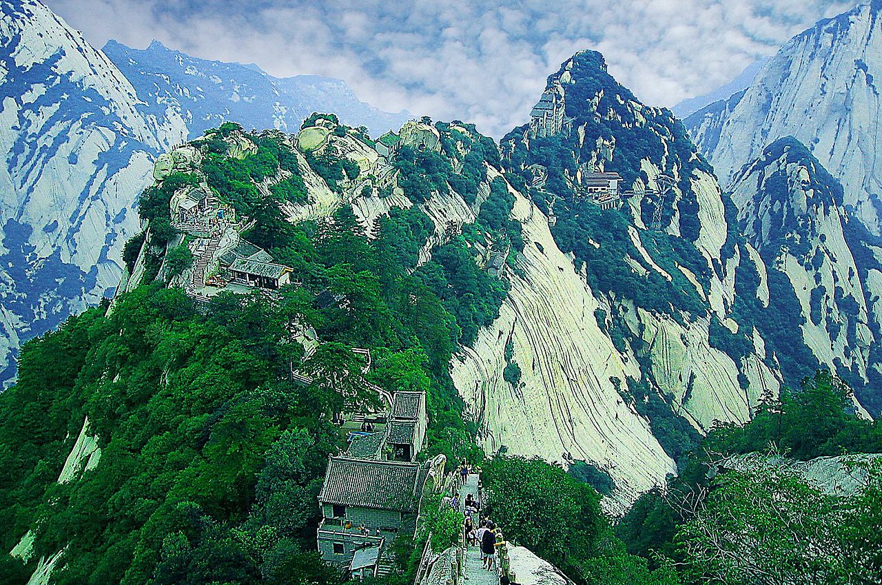 1280px-华山_-_panoramio.jpg