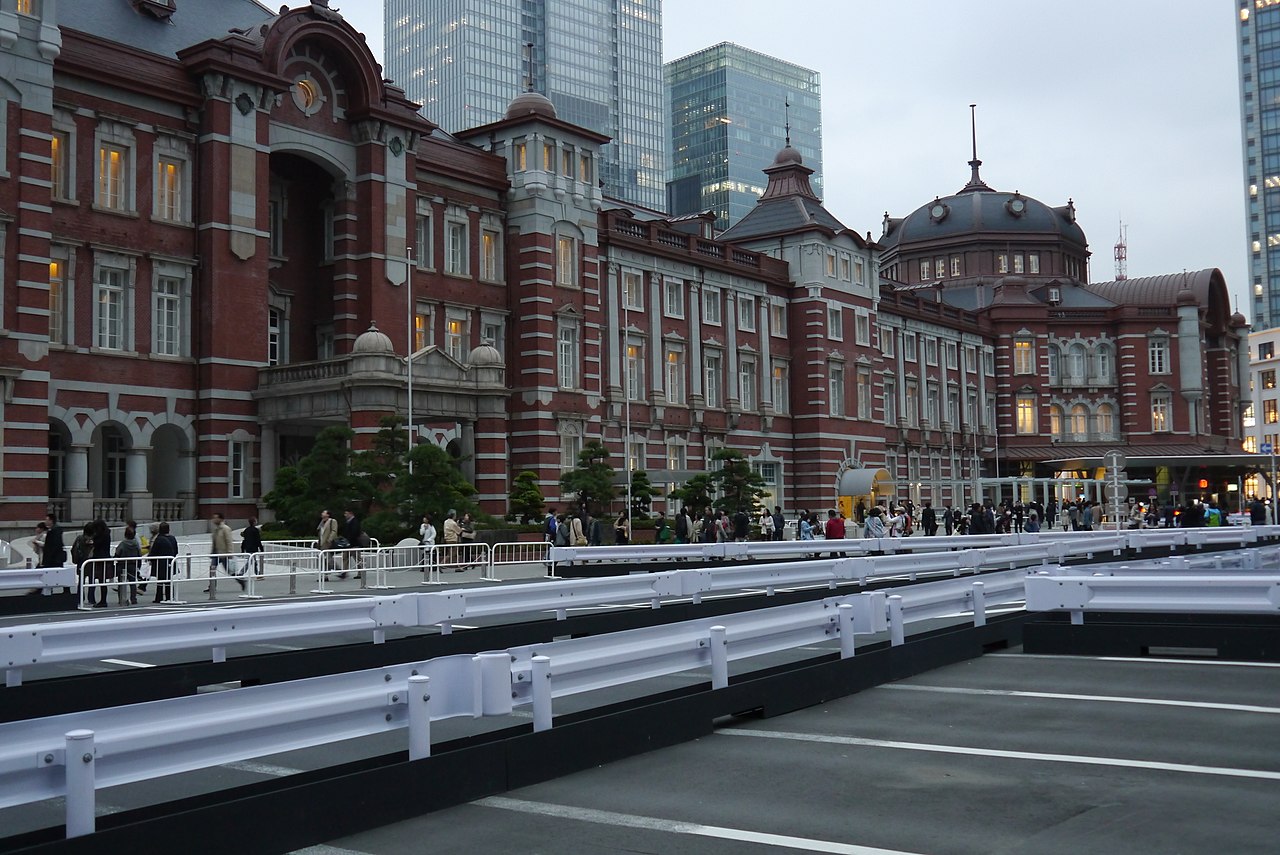 1280px-1_Chome-9_Marunouchi,_Chiyoda-ku,_Tōkyō-to_100-0005,_Japan_-_panoramio_(3).jpg