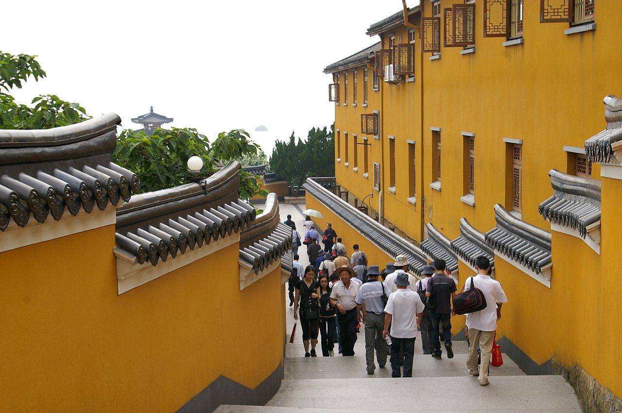 1280px-20090606_Putuoshan_8793.jpg