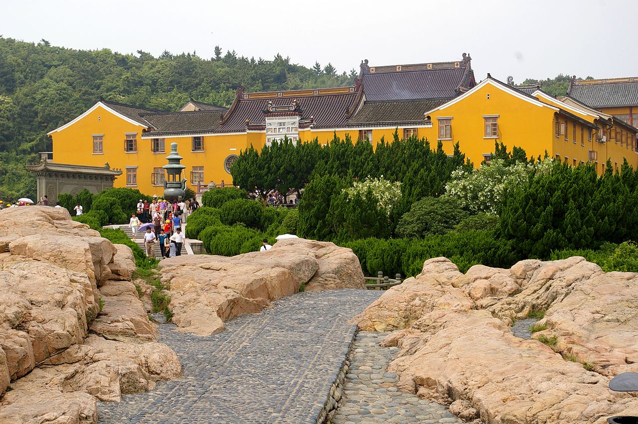 1280px-20090606_Putuoshan_8802.jpg