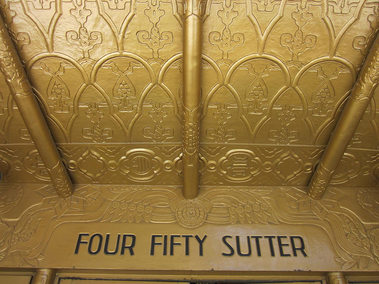 1280px-450_Sutter_St._main_entrance_2.JPG