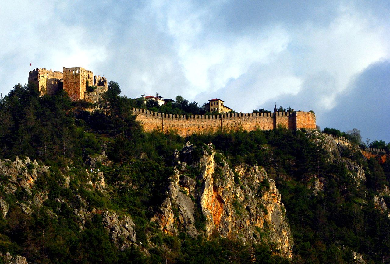 1280px-Alanyacastle1.jpg