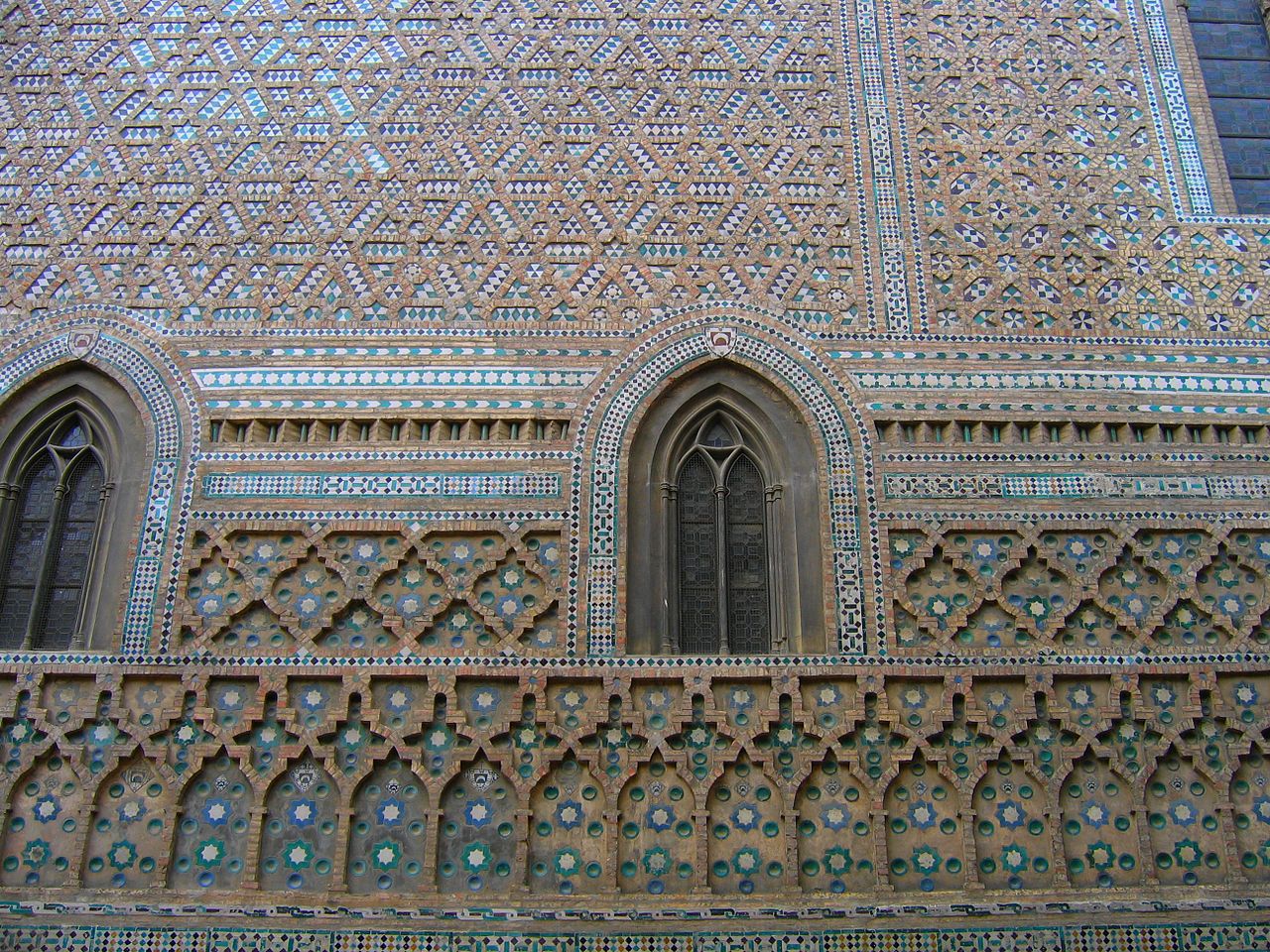 1280px-Art_mudejar_saragosse.jpg