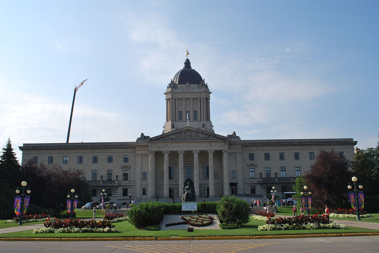 1280px-Assemblée_législative_du_Manitoba01.jpg