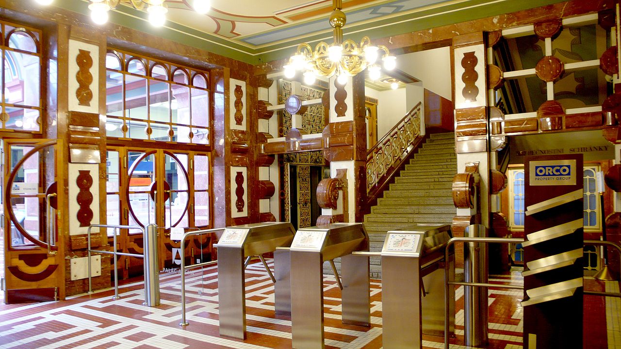 1280px-Bank_of_the_Czechoslovak_Legions,_Prague4.jpg