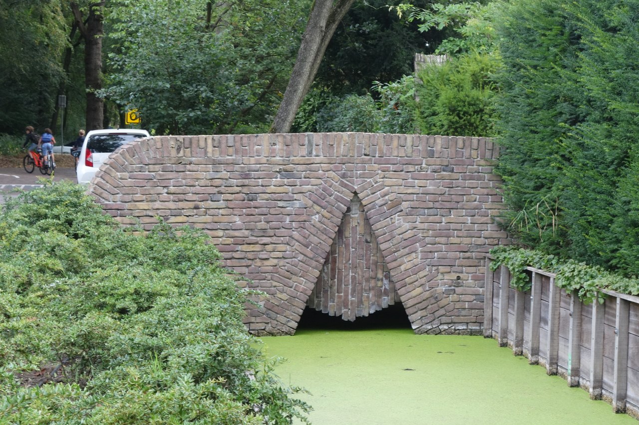 1280px-Bergen,_Brug_bij_Meerweg_3_(3).jpg