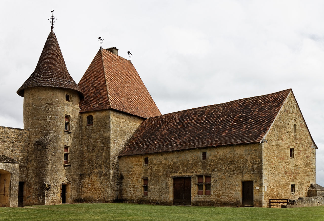 1280px-Biron_-_Le_château_-_PA00082386_-_003.jpg