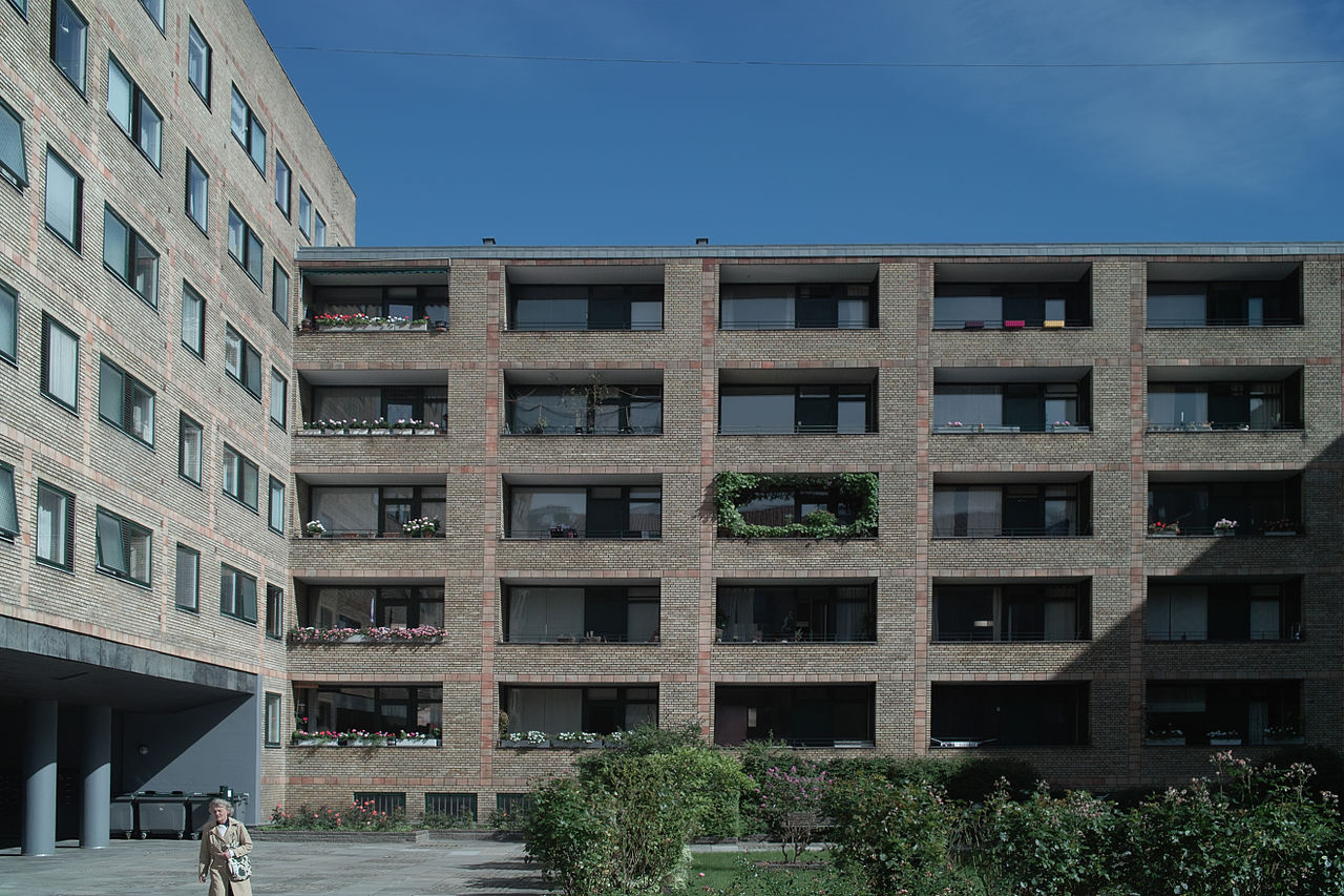 1280px-Borgergården_housing.jpg