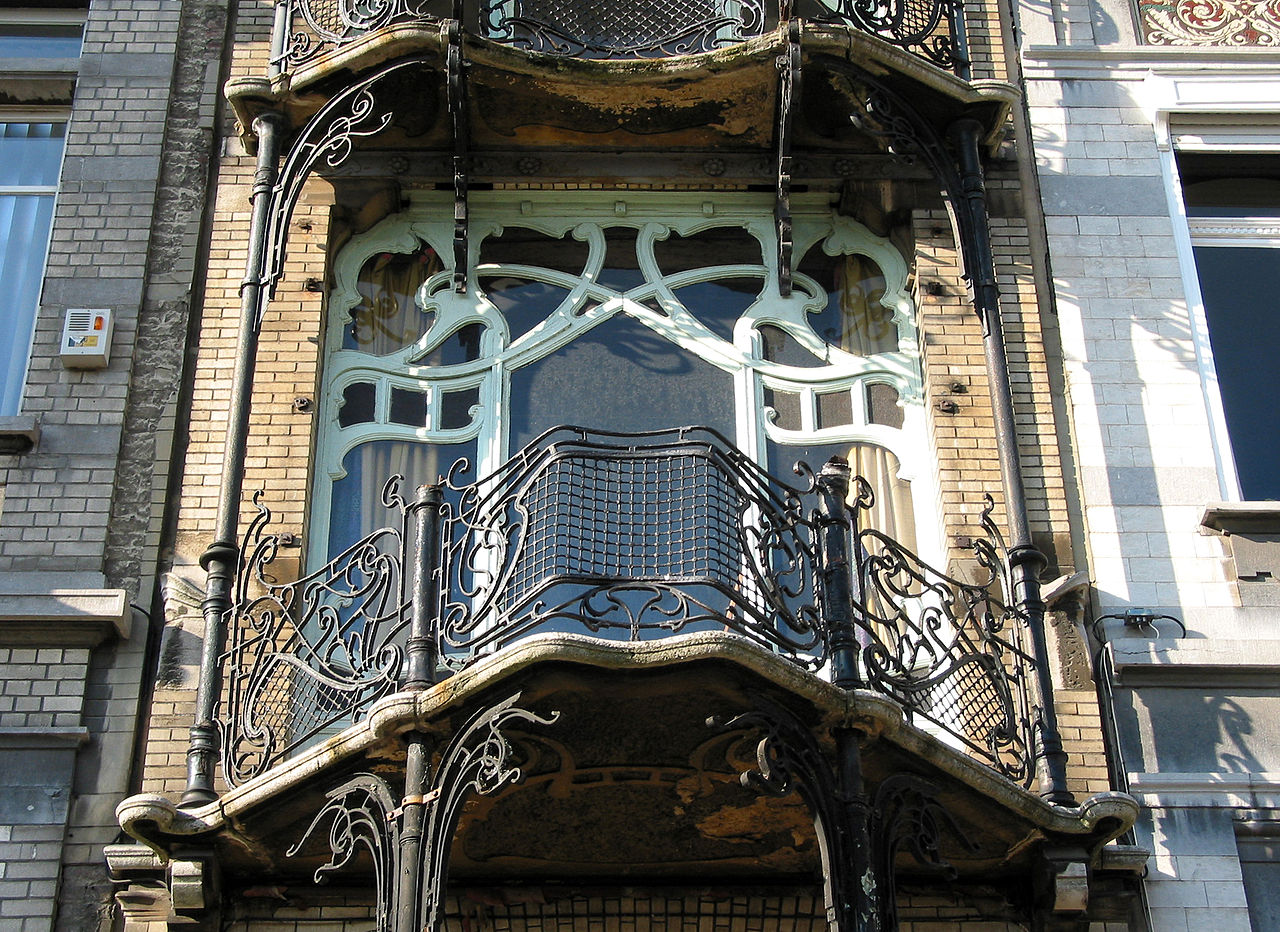 1280px-Bruxelles_-_Strauven_JPG015.jpg
