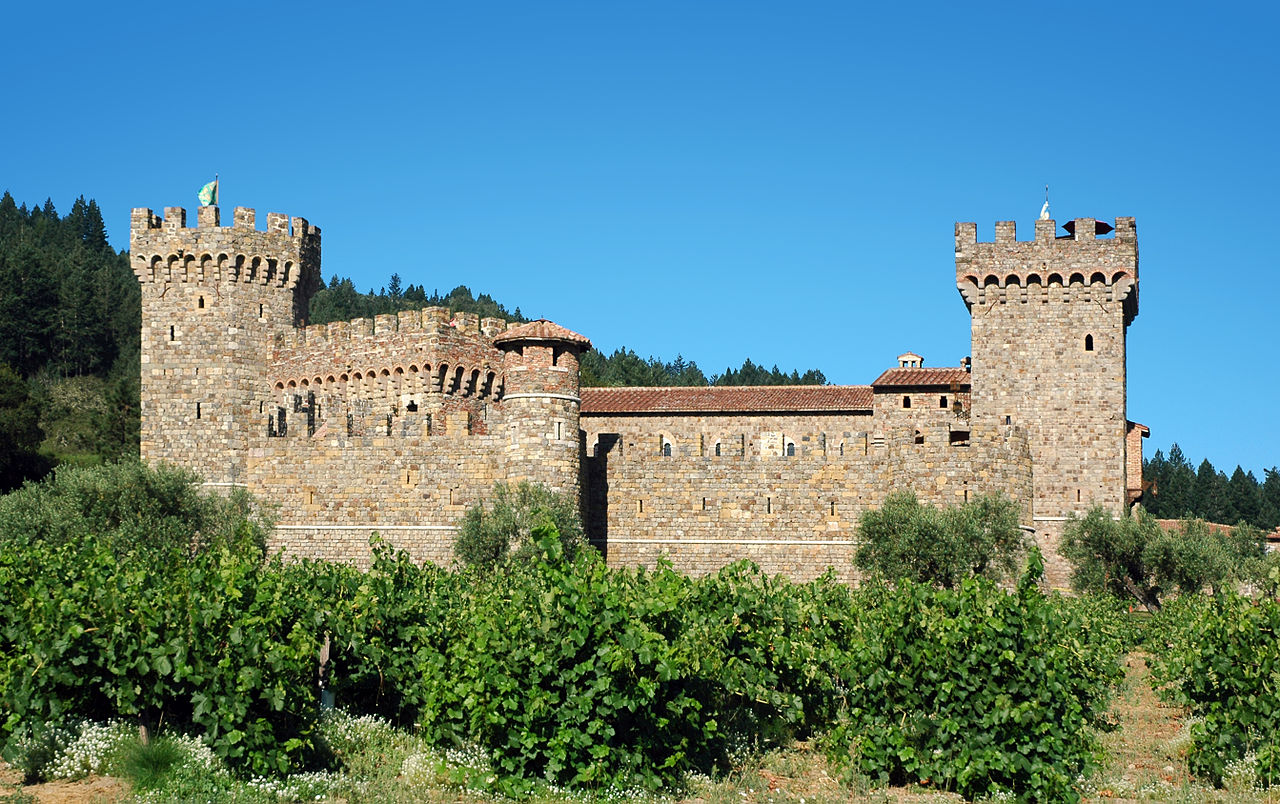 1280px-Castello_di_Amorosa.jpg