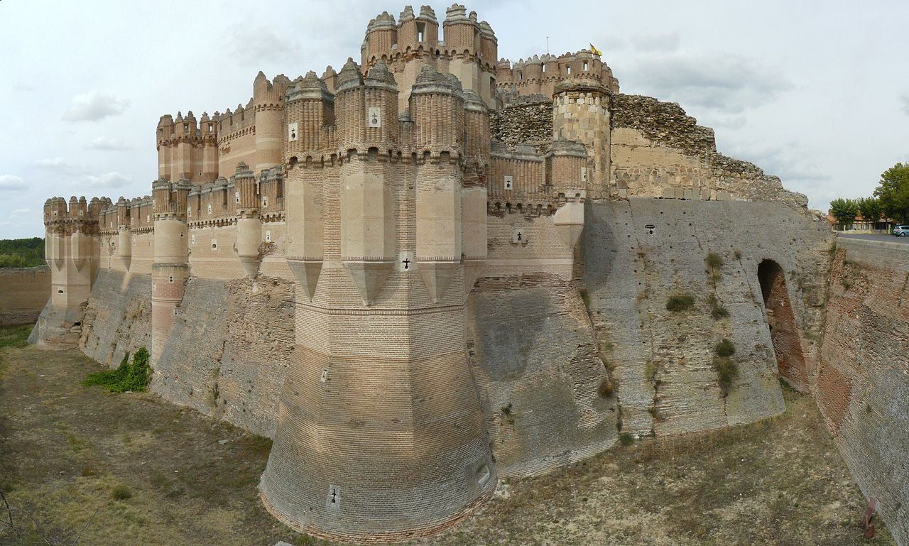 1280px-CastilloDeCoca2.jpg