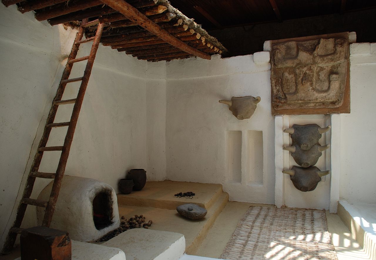 1280px-Catal_Hüyük_EL.JPG