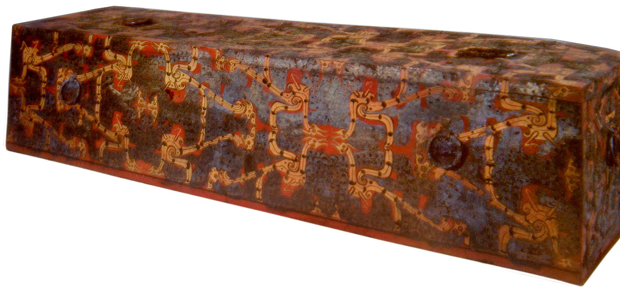 1280px-Chu_State_Lacquer_Coffin2.JPG