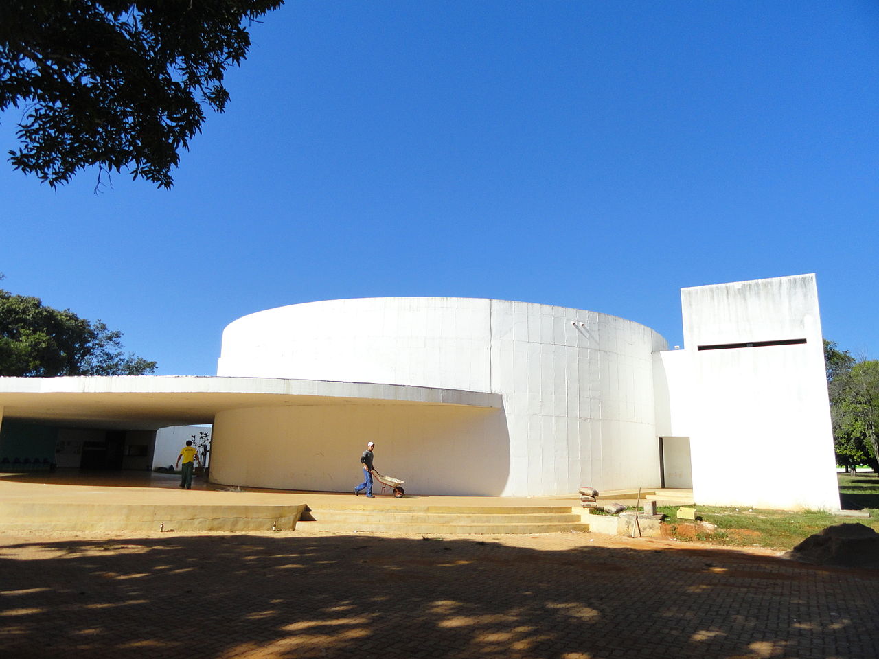 1280px-Clube_do_Choro_-_Brasilia_-_DSC00130.JPG