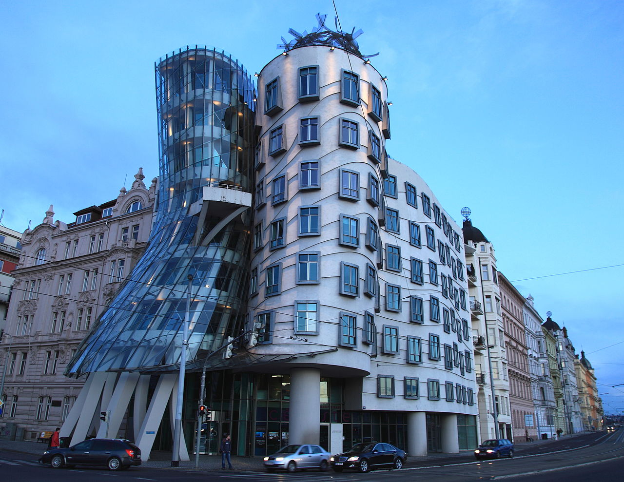 1280px-Dancing_House_(7339585566).jpg