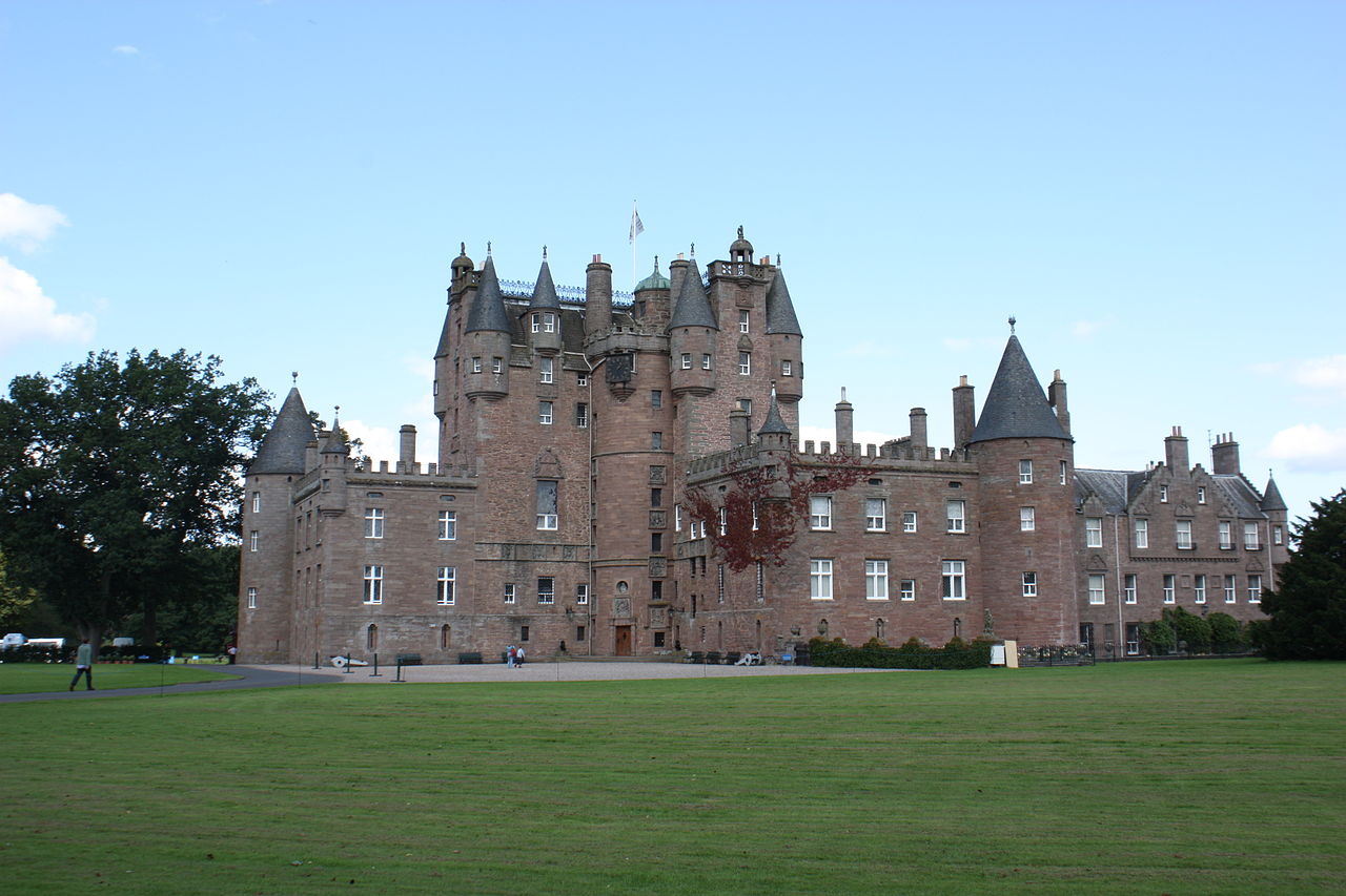 1280px-Ecosse2009100.JPG