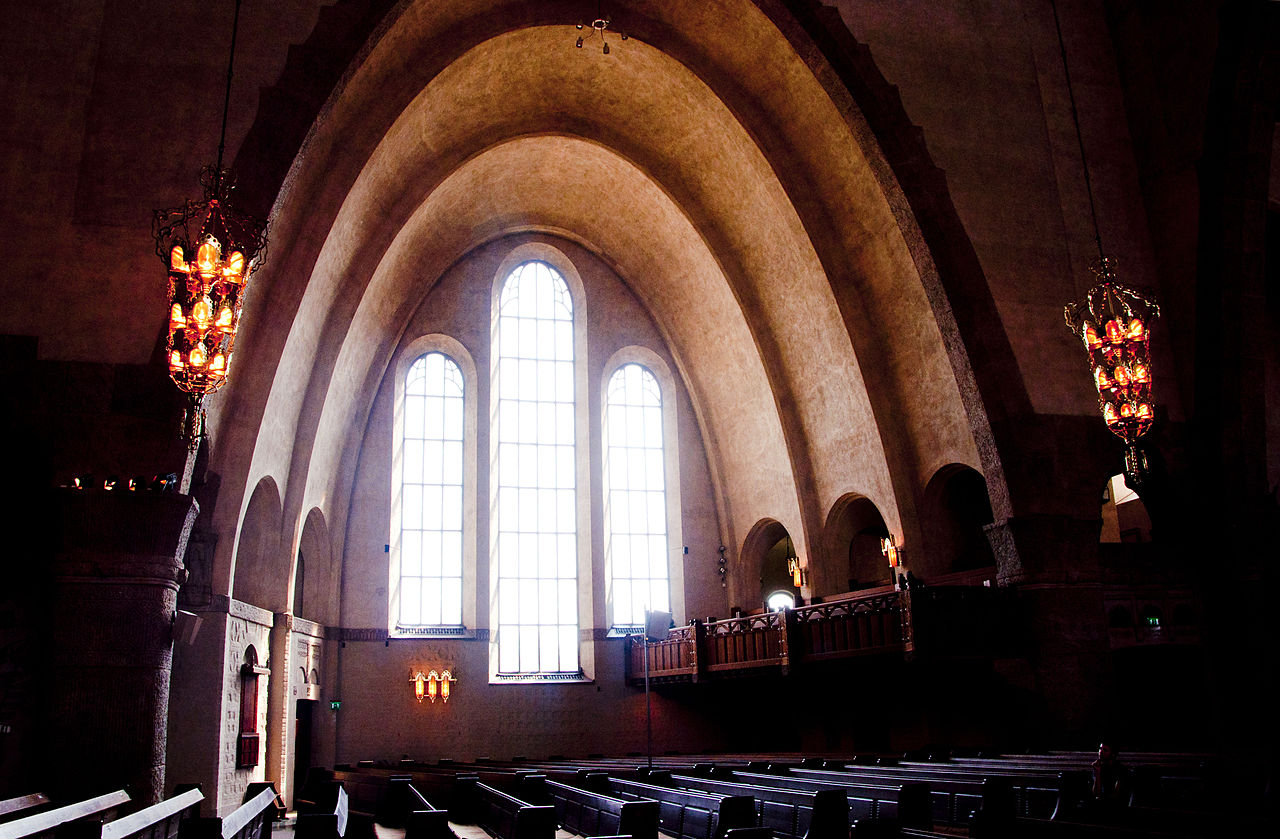 1280px-Engelbrektskyrkan,_interior_1.jpg