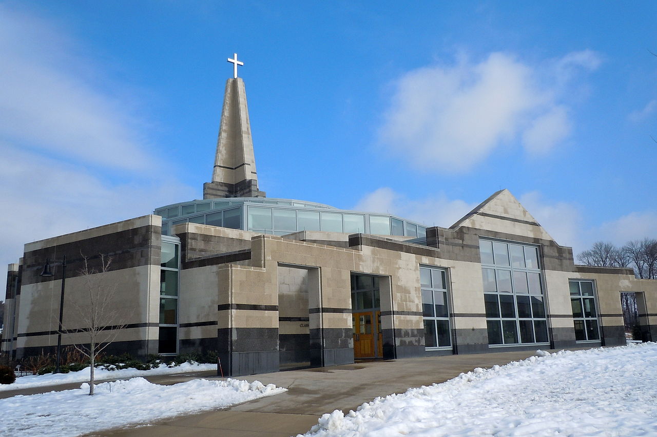 1280px-Episcopal_Acad_Chapel_ext.JPG