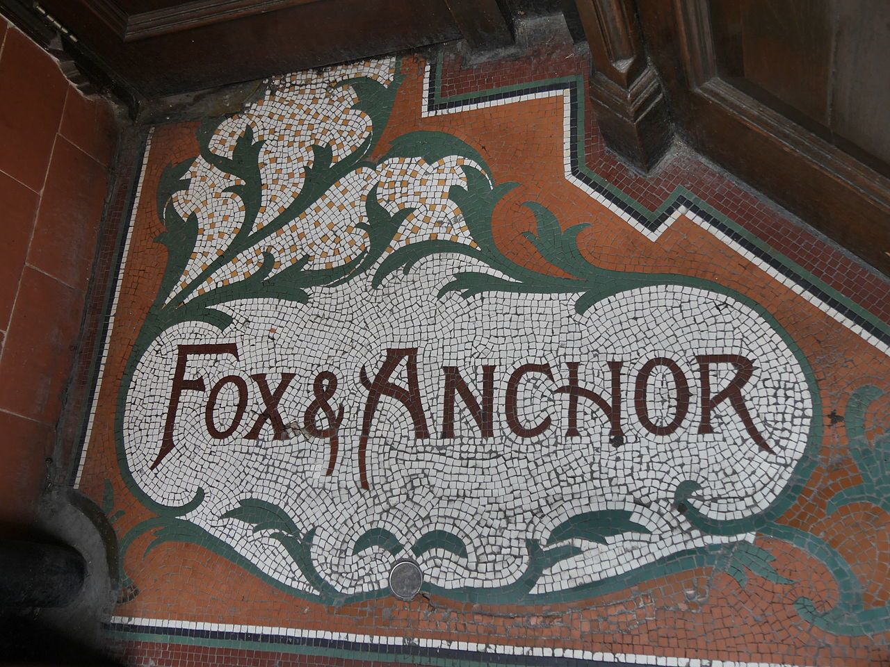 1280px-Fox_and_Anchor_08.jpg