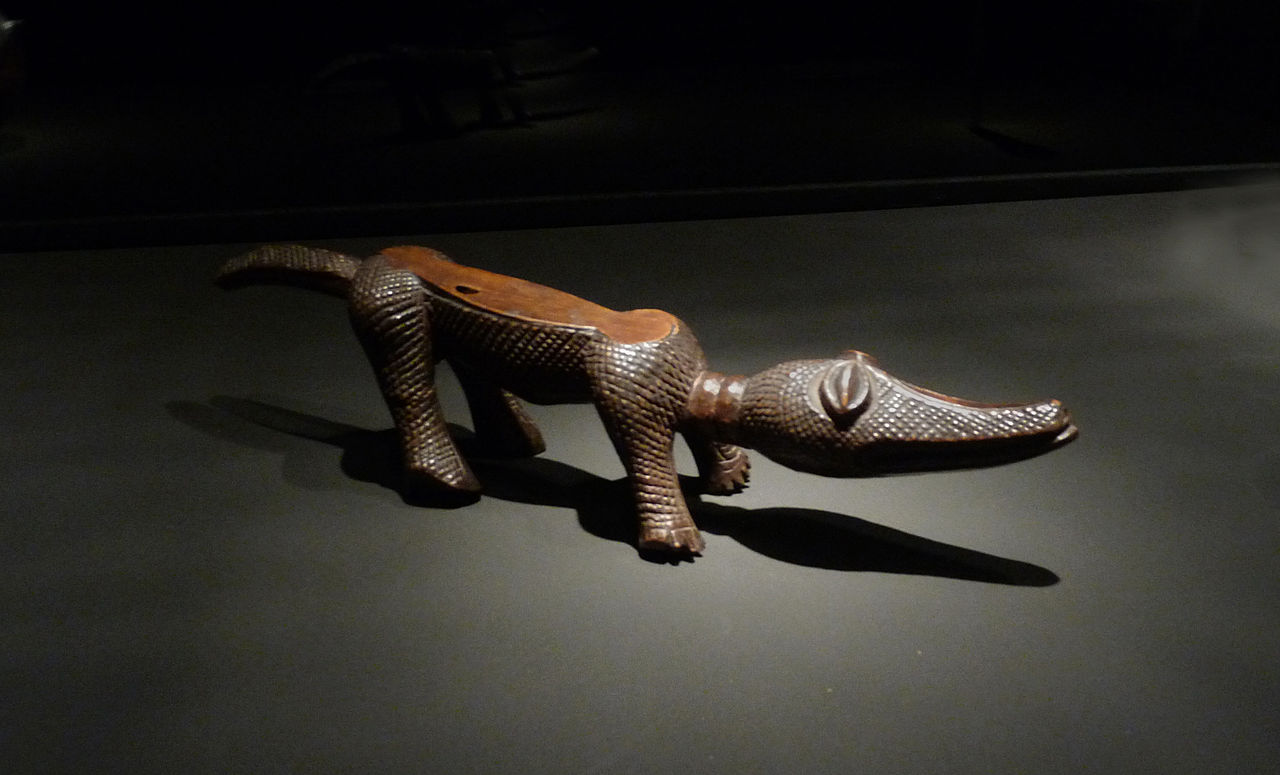 1280px-Frottoir_Kuba-Musée_ethnologique_de_Berlin.jpg