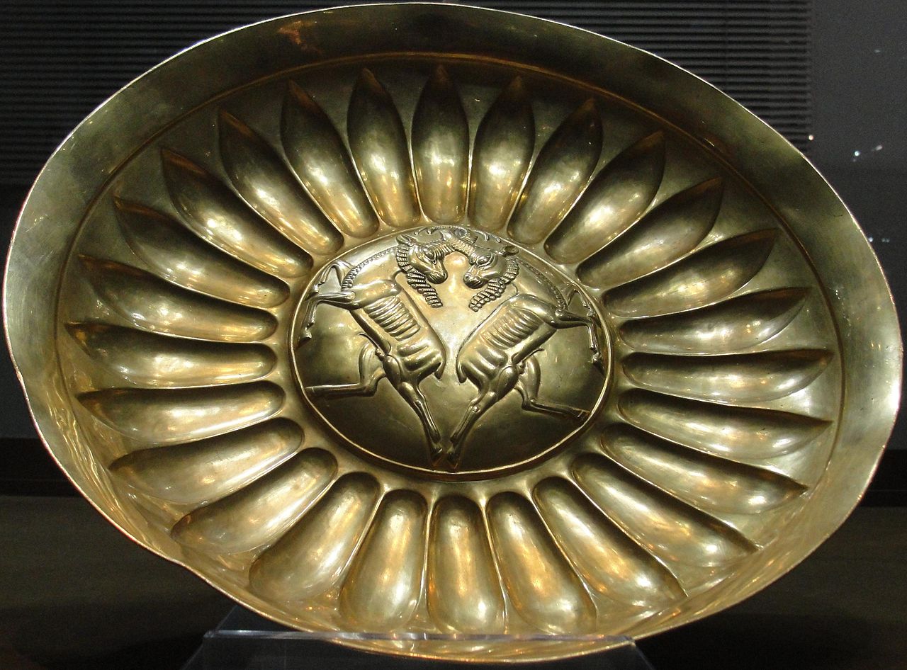 1280px-Golden_Plate_2_Goats_-Achaemenid_Empire_4-5_BC.JPG