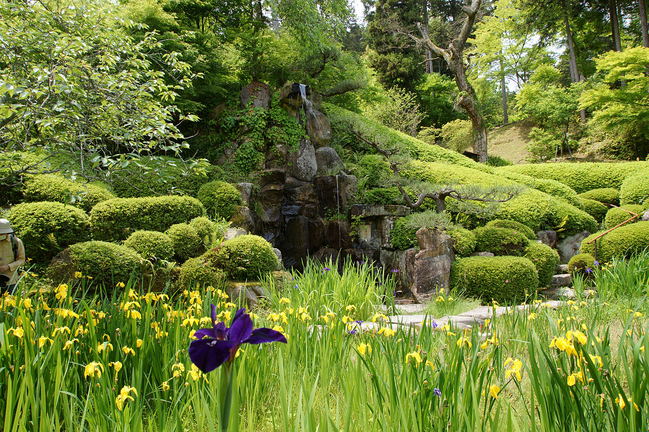 1280px-Ishiyamadera42n4272.jpg