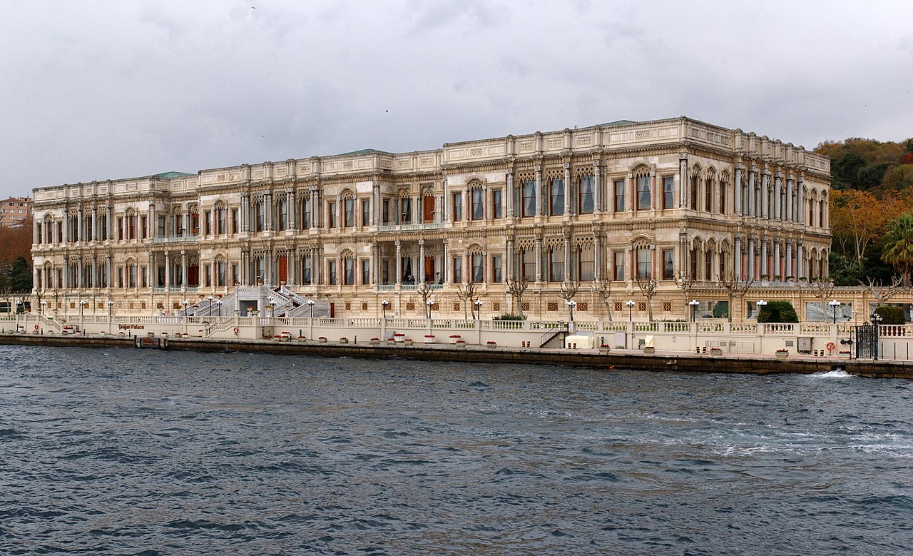 1280px-Istanbul_Çırağan_Palace_(239877755).jpeg
