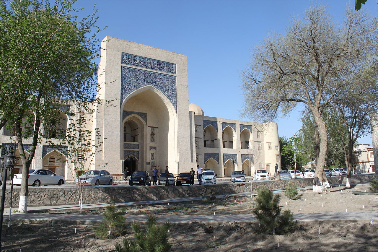 1280px-Koukeldach_madrasa_outside_view.jpg