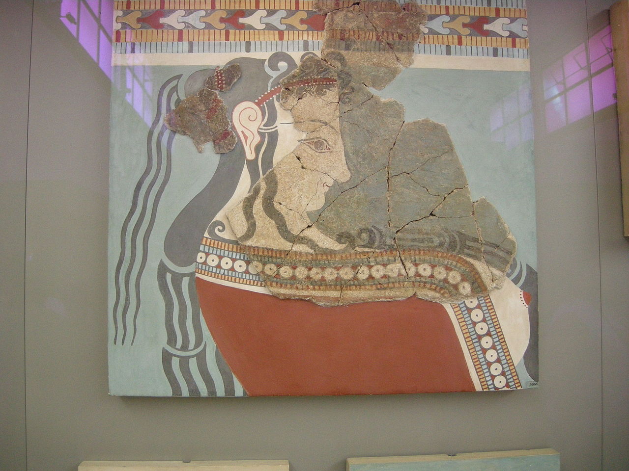 1280px-Minoan_frescos_in_the_National_Archaeological_Museum_in_Athens_02.JPG