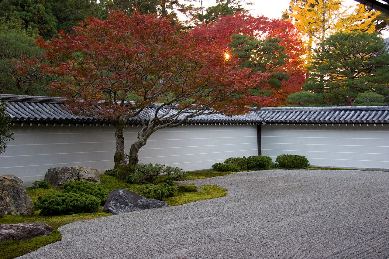 1280px-Nanzen-ji_(2635930331).jpg