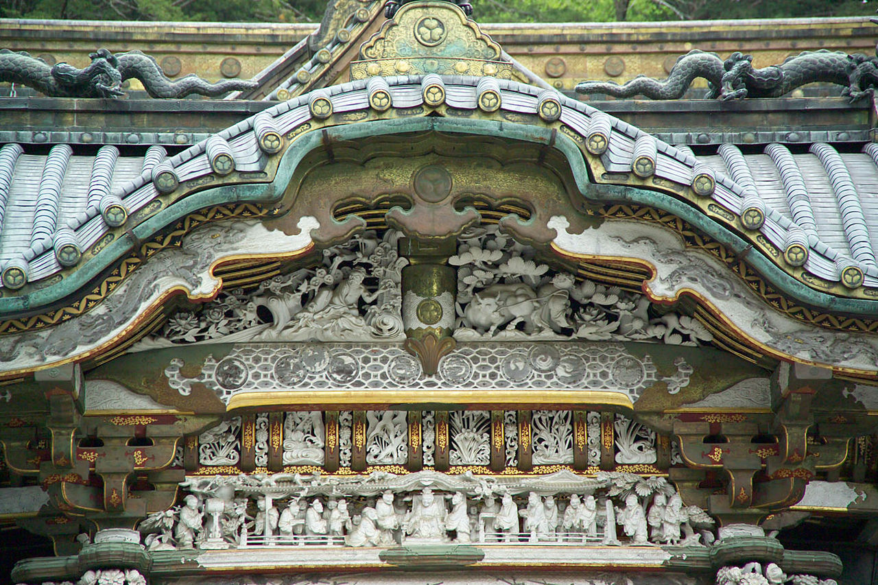 1280px-NikkoKaramonCarvings5205.jpg