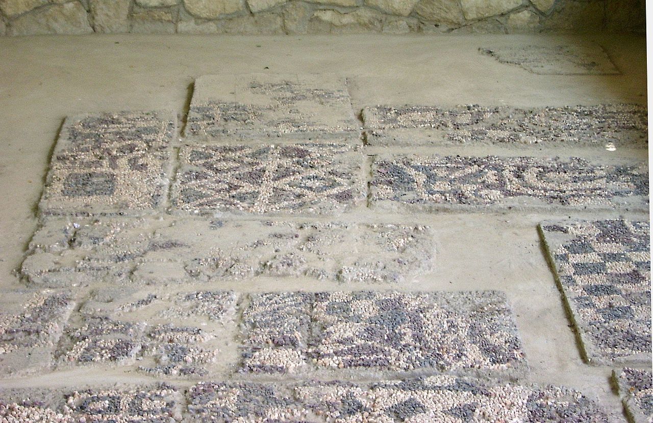 1280px-Phrygian_Mosaic_1_retouched.jpg