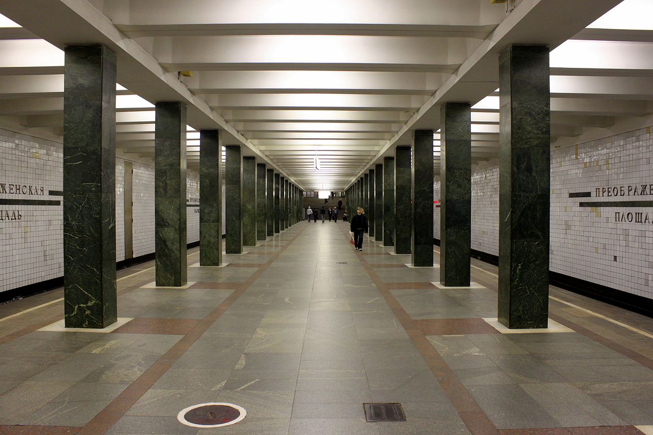 1280px-Preobragenskaya_ploschad2.jpg