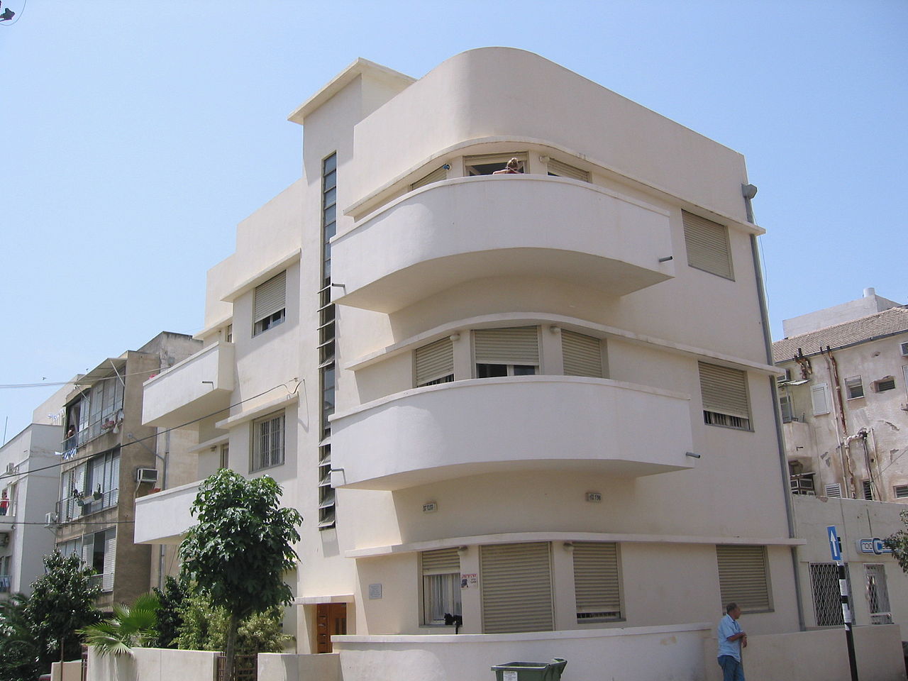 1280px-Rehov_Hatavor.JPG