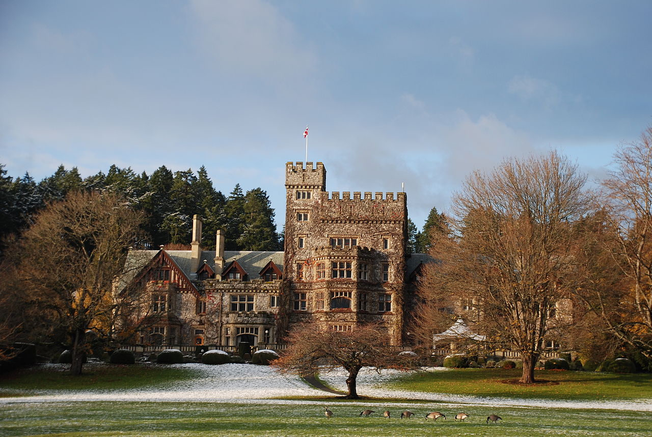 1280px-Royal_Roads_University.jpg