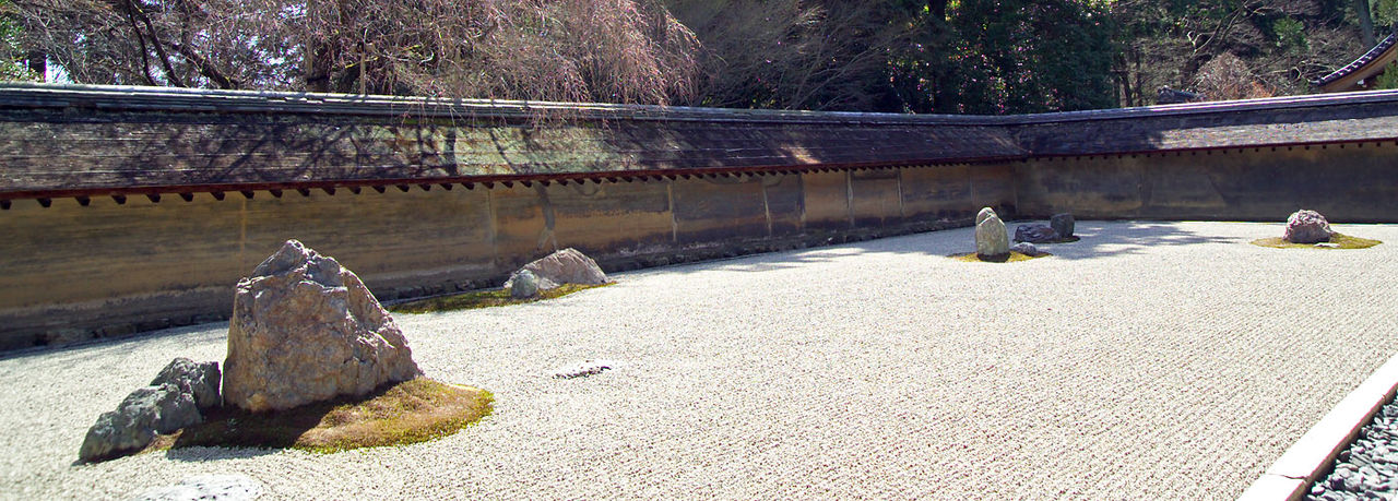 1280px-Ryoanji3361.jpg