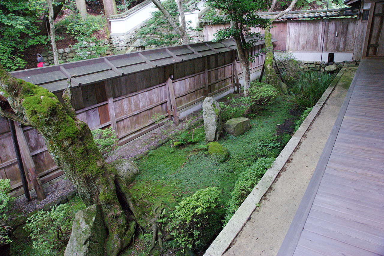 1280px-Saikyoji23s4592.jpg