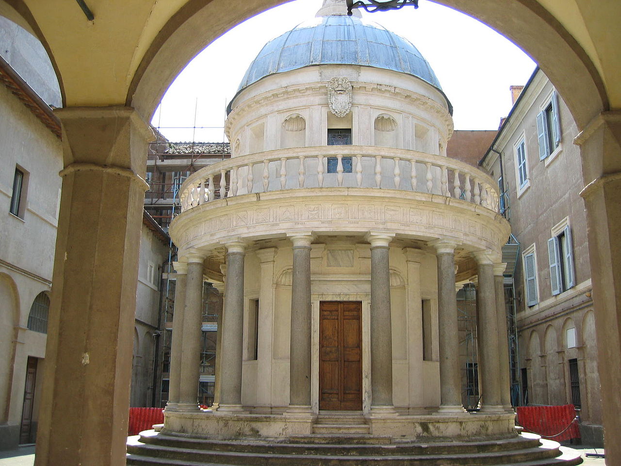 1280px-Tempietto05.jpg
