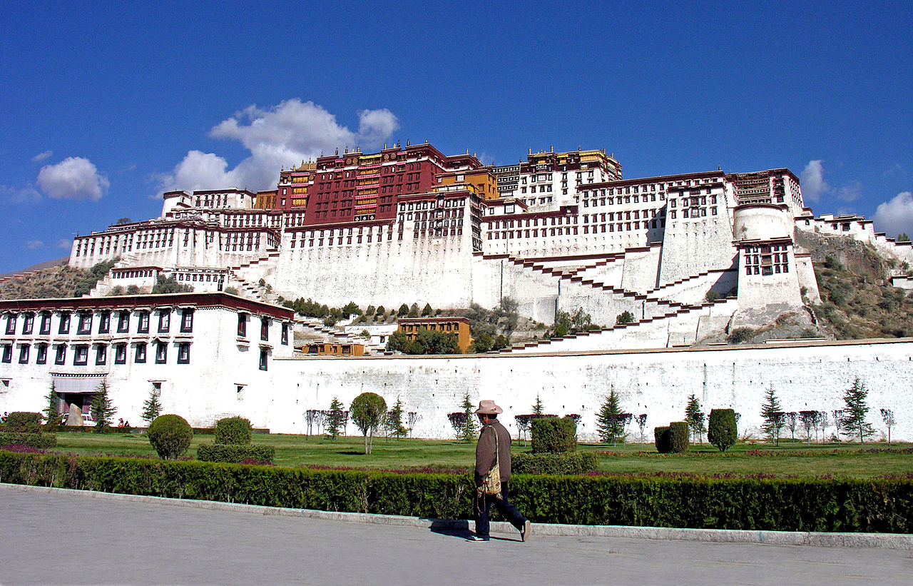 1280px-Tibet-5483_-_Potala_Palace.jpg