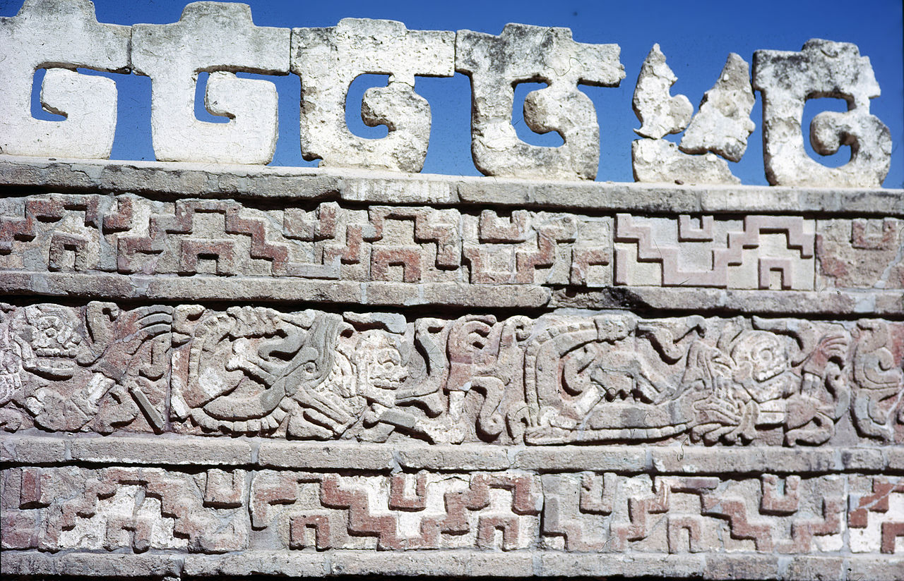 1280px-Tula_Coatepantlii.jpg