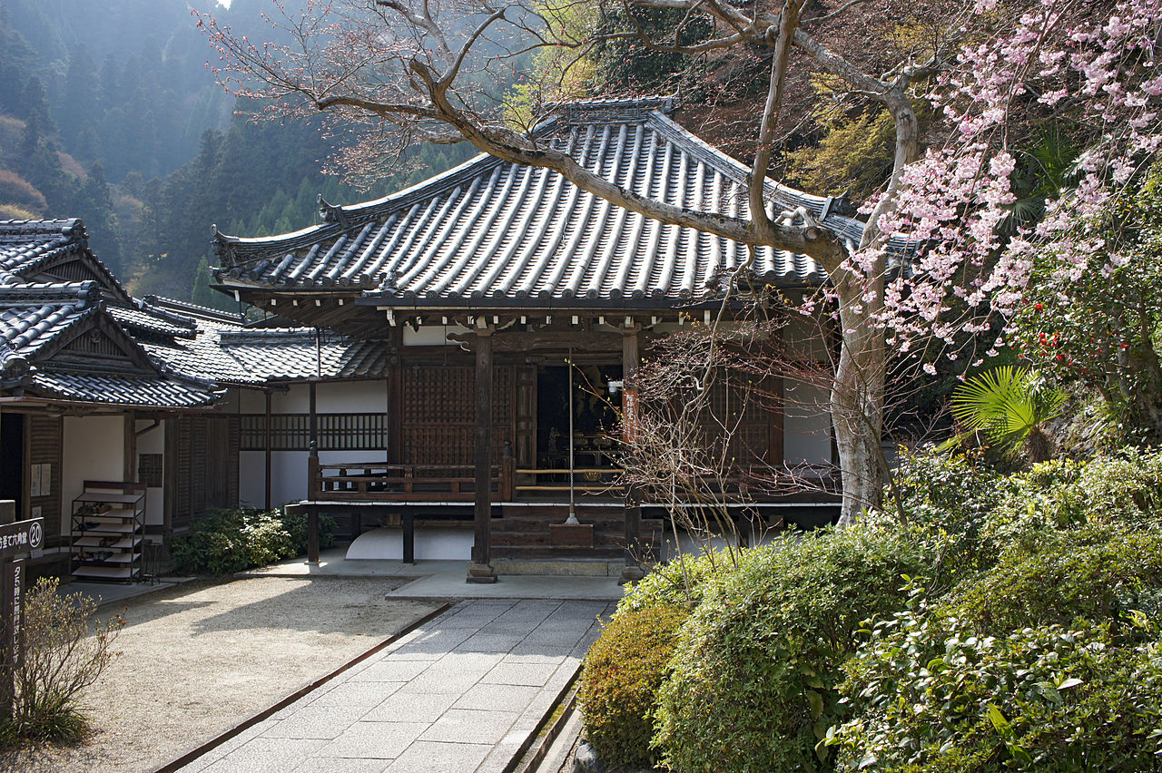 1280px-Yoshiminedera09n4592.jpg