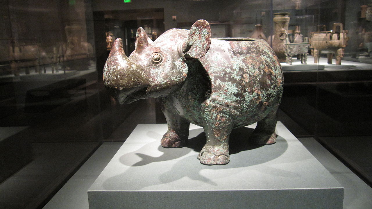 1280px-Zun_in_shape_of_Rhino.jpg