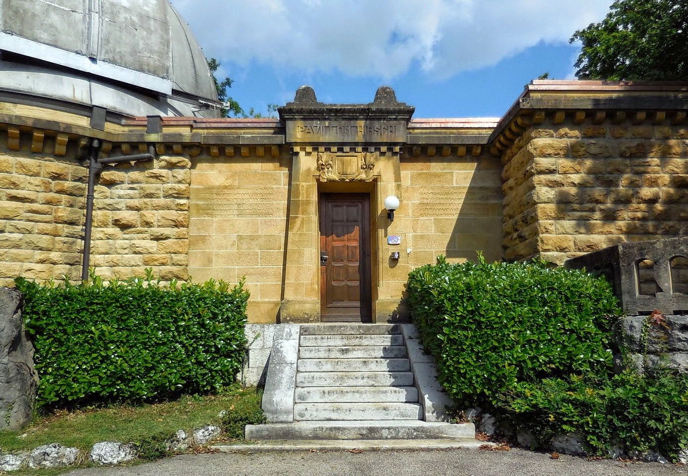 12Rue de l'Observatoire 52, Pavillon Hirsch (1) (Charles Matthey 1909-12).jpg