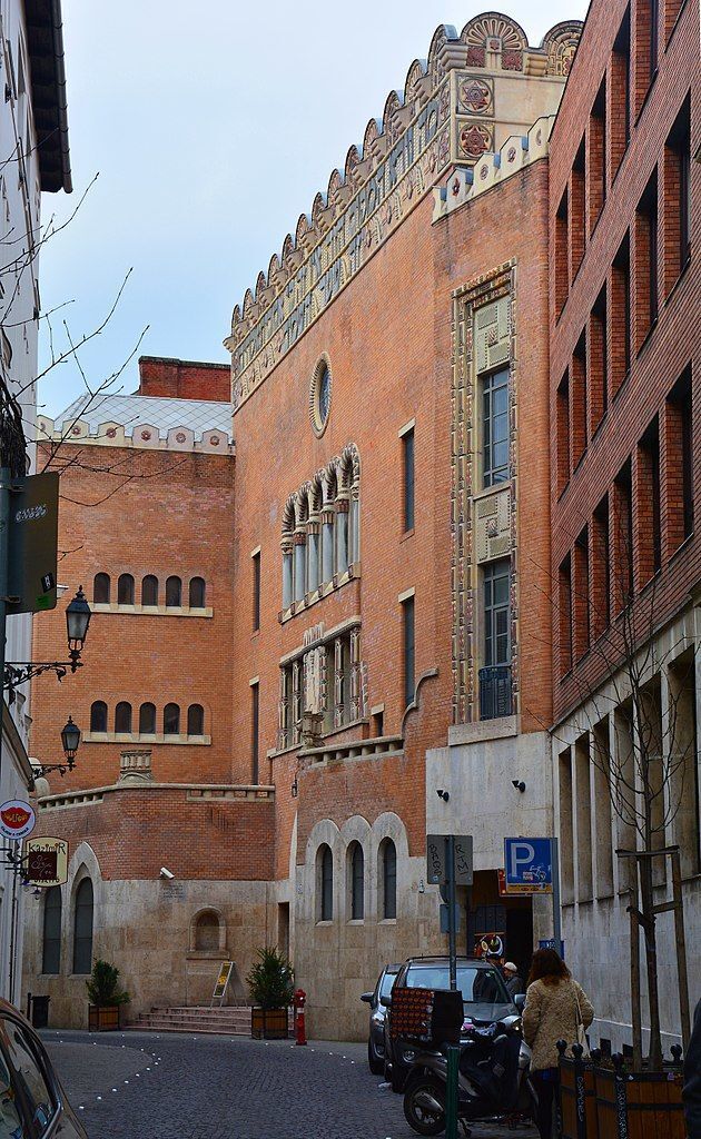 13 синагог630px-Kazinczy_street_Orthodox_Synagogue,_Budapest.jpg