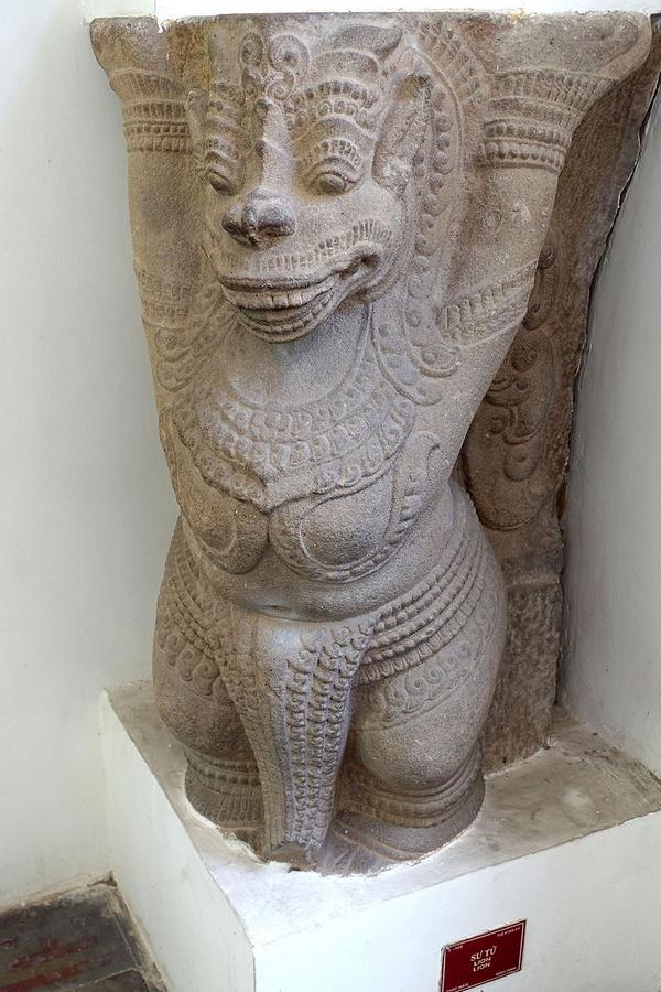 13-14Lion,_Thap_Mam,_13th-14th_century,_Binh_Dinh_.JPG