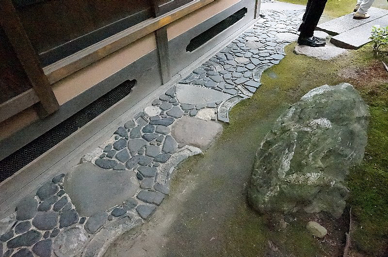 131.Намикава Ясуюки. Изразцы.jpg