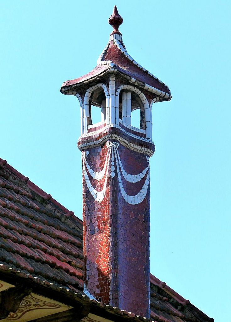 13405802575_d1fa996566_b_d.jpg