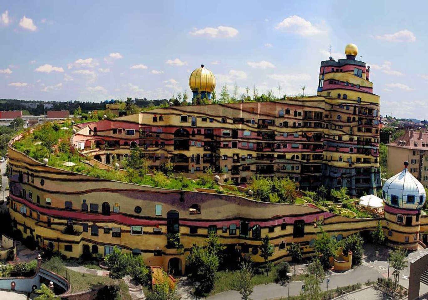1366_1395946906_hundertwassehaus-viena.jpg